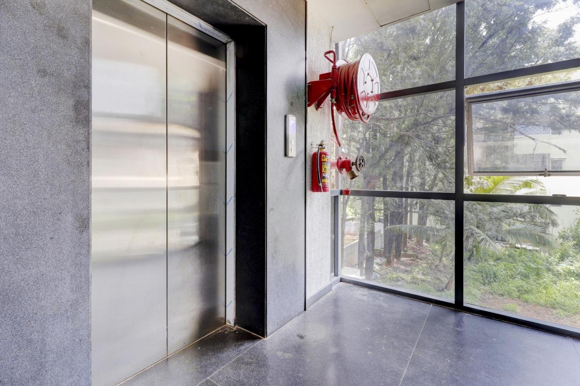 Super Sleek Townhouse Galexia Hotel And Resorts Bangalore Eksteriør bilde